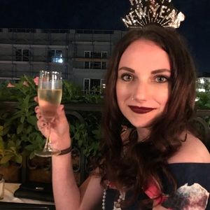 Meet your Posher, Madeleine